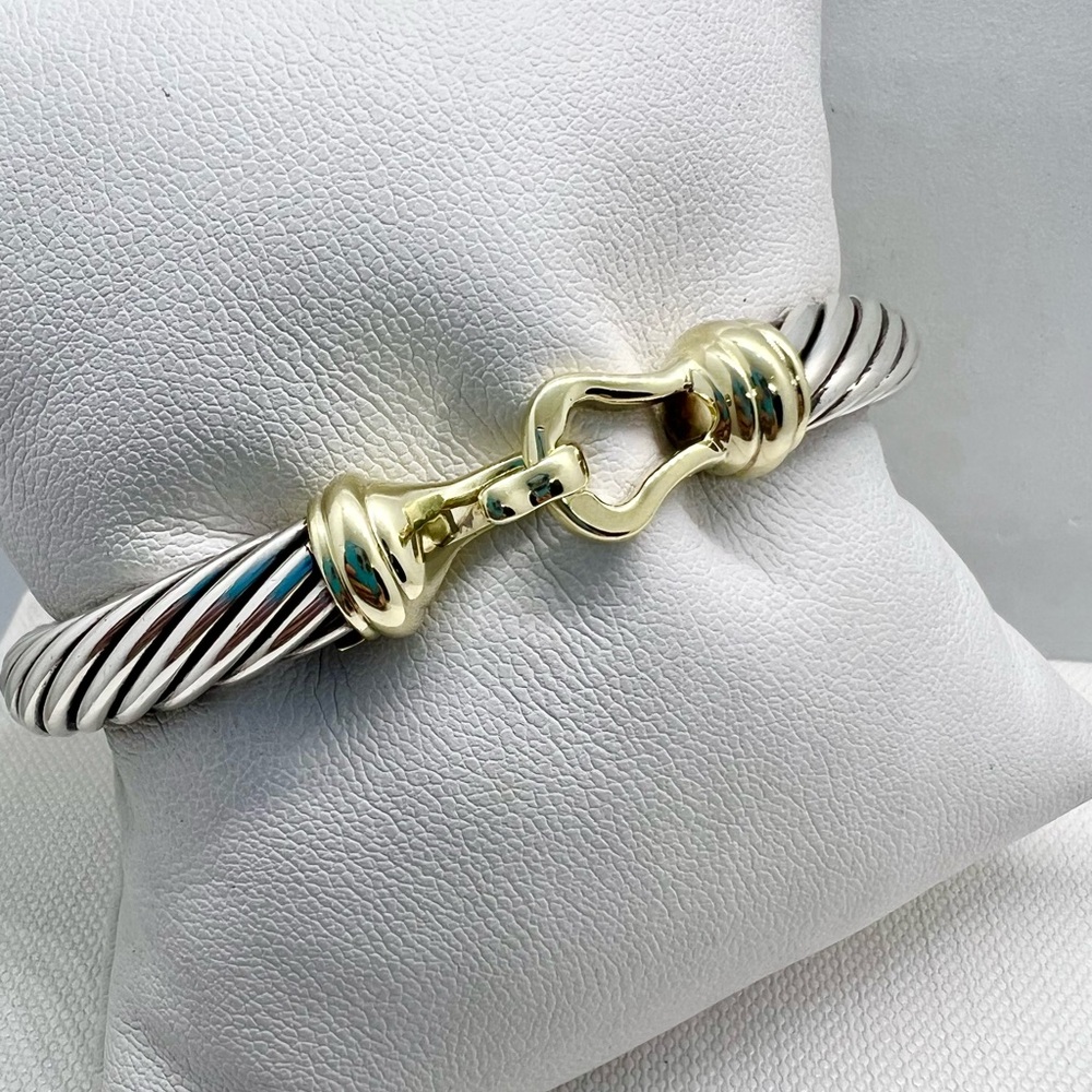 David Yurman 7mm Cable Gold Buckle Bracelet - Picture 10 of 16